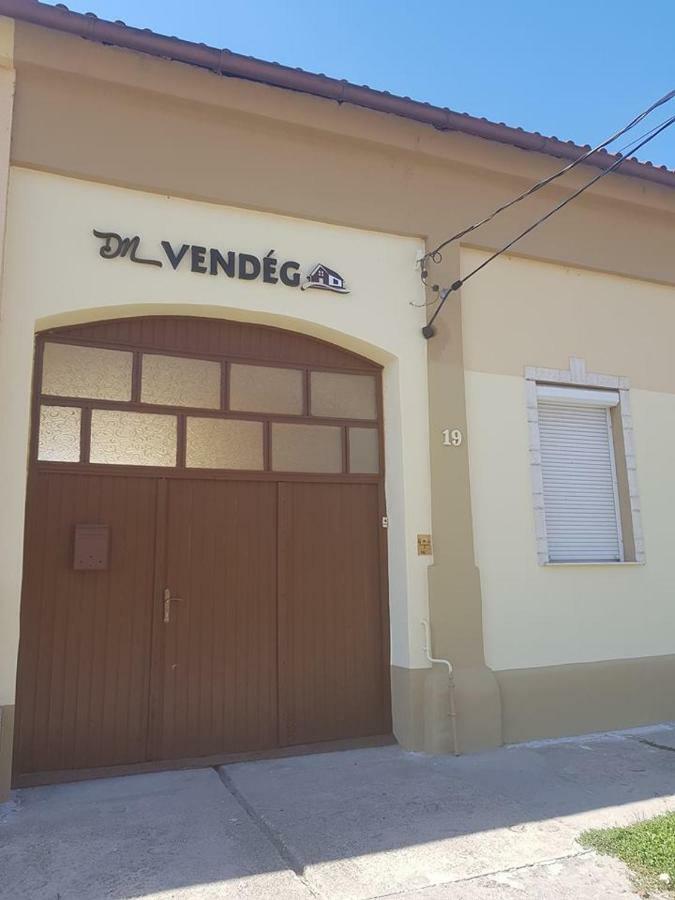 Dm Vendeghaz Villány Exteriér fotografie